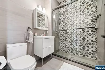 142 Charles Street 403 #403, Jersey City, NJ 07307 - Photo 17