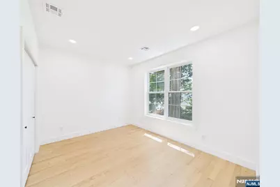 64 Graham Place, Teaneck Township, NJ 07666 - Photo 25