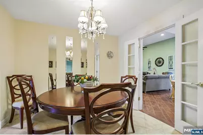 292 Gorden Drive, Paramus, NJ 07652 - Photo 23