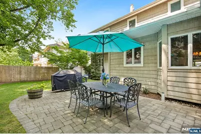 292 Gorden Drive, Paramus, NJ 07652 - Photo 41
