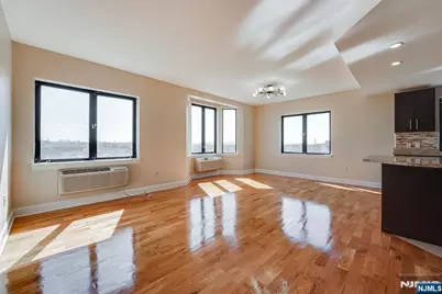 29 1st Street 701 #701, Hackensack, NJ 07601 - Photo 5