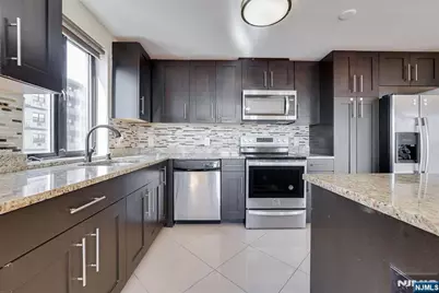 29 1st Street 701 #701, Hackensack, NJ 07601 - Photo 3