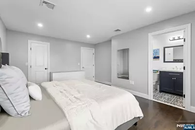 472 Macarthur Avenue 5 #5, Garfield, NJ 07026 - Photo 17