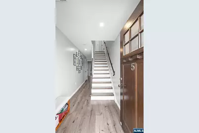 472 Macarthur Avenue 5 #5, Garfield, NJ 07026 - Photo 5