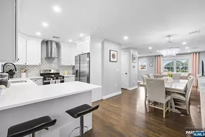 472 Macarthur Avenue 5 #5, Garfield, NJ 07026 - Photo 13