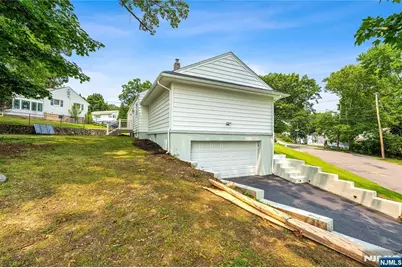 76 Dawn Avenue, Haledon, NJ 07508 - Photo 7