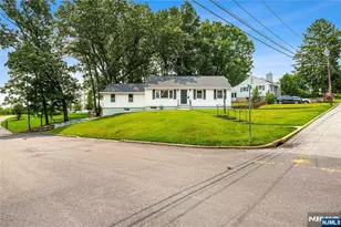 76 Dawn Ave, Haledon, NJ 07508 - Photo 3