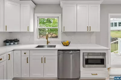 76 Dawn Avenue, Haledon, NJ 07508 - Photo 19