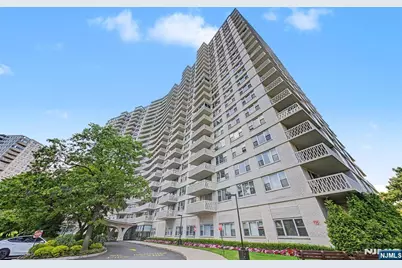 2000 Linwood Avenue 10R #10R, Fort Lee, NJ 07024 - Photo 1