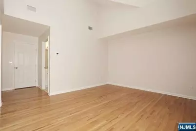 90 Elm Street, Allendale, NJ 07401 - Photo 15