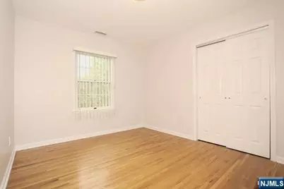 90 Elm Street, Allendale, NJ 07401 - Photo 17