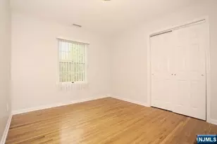 90 Elm St, Allendale, NJ 07401 - Photo 17