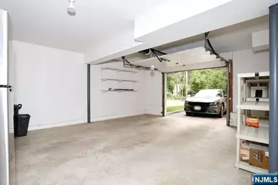 90 Elm Street, Allendale, NJ 07401 - Photo 23