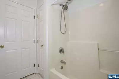 90 Elm Street, Allendale, NJ 07401 - Photo 19