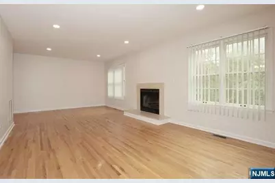 90 Elm Street, Allendale, NJ 07401 - Photo 11