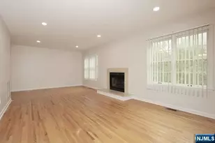 90 Elm St, Allendale, NJ 07401 - Photo 11