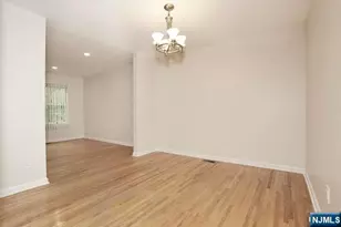 90 Elm St, Allendale, NJ 07401 - Photo 9