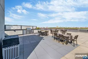 916 Hudson Park, Edgewater, NJ 07020 - Photo 37
