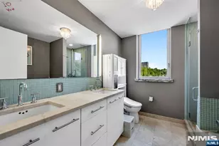 916 Hudson Park, Edgewater, NJ 07020 - Photo 21