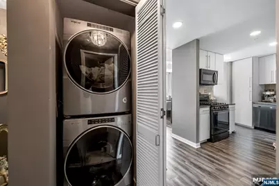 916 Hudson Park, Edgewater, NJ 07020 - Photo 29