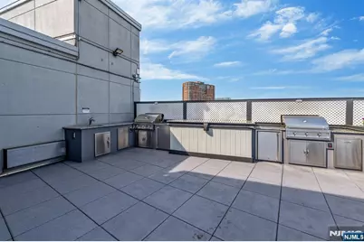 916 Hudson Park, Edgewater, NJ 07020 - Photo 37
