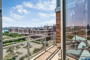 916 Hudson Park, Edgewater, NJ 07020 - Photo 11