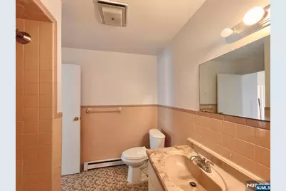 137 Orient, Rutherford, NJ 07070 - Photo 3