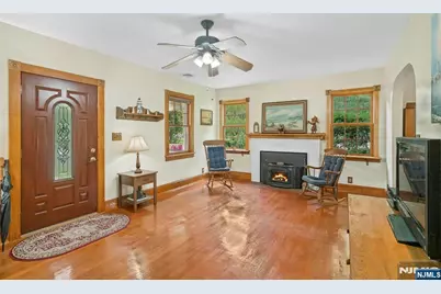 174 Mahwah Road, Mahwah, NJ 07430 - Photo 5