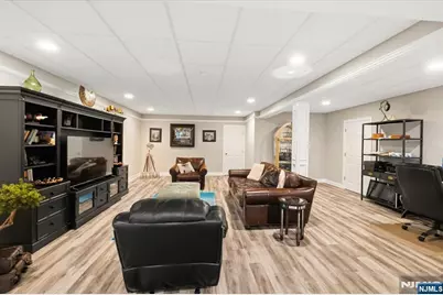 14 Sunflower Drive, Upper Saddle River, NJ 07458 - Photo 35