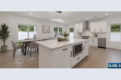 191 Washington Place, Teaneck Township, NJ 07666 - Photo 11