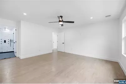 191 Washington Place, Teaneck Township, NJ 07666 - Photo 23