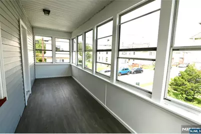 59 Locust Avenue 2R #2R, Wallington, NJ 07057 - Photo 7
