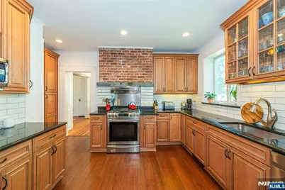 11 Mountain Avenue, Montclair, NJ 07042 - Photo 21