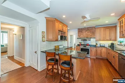 11 Mountain Avenue, Montclair, NJ 07042 - Photo 19