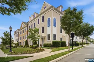 141 Roosevelt Dr, Wood Ridge, NJ 07075 - Photo 1