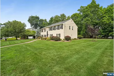 4 Elkin Drive, Livingston, NJ 07039 - Photo 3