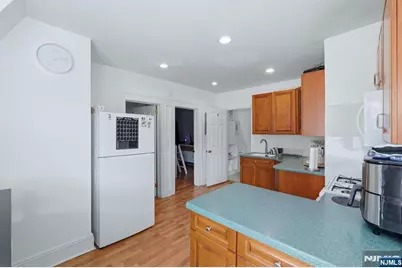 97 Bergen Street, Garfield, NJ 07026 - Photo 21