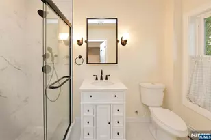 42 Park Ave, Allendale, NJ 07401 - Photo 11