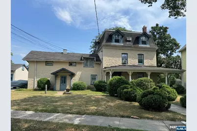 194 Krone Place 1 #1, Hackensack, NJ 07601 - Photo 1