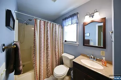 182 Roosevelt Place, Maywood, NJ 07607 - Photo 15