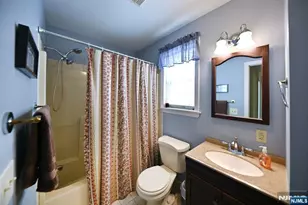 182 Roosevelt Pl, Maywood, NJ 07607 - Photo 15