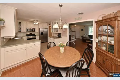 182 Roosevelt Place, Maywood, NJ 07607 - Photo 5