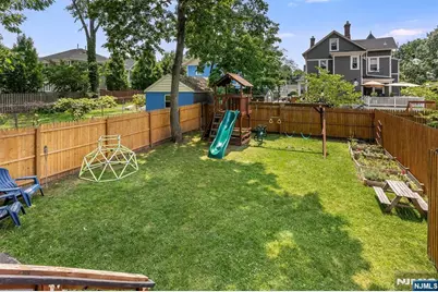8 Willard Place A #A, Montclair, NJ 07042 - Photo 23