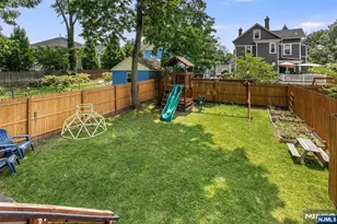 8 Willard Pl A, Montclair, NJ 07042 - Photo 23