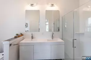 8 Willard Pl A, Montclair, NJ 07042 - Photo 15