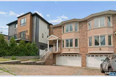 137 E Brinkerhoff Avenue A #A, Palisades Park, NJ 07650 - Photo 3