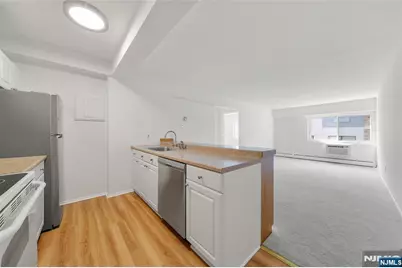 333 Grand 2N #2N, Palisades Park, NJ 07650 - Photo 9