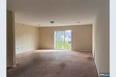 19 Halleck Street, Newark, NJ 07104 - Photo 7