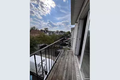 19 Halleck Street, Newark, NJ 07104 - Photo 5