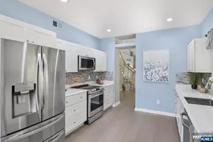 8 Clements Ct C0068, Roseland, NJ 07068 - Photo 15